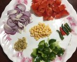 A picture of step 2 of Spicy Tawa Idli.