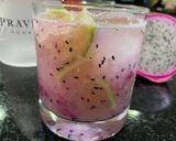 Foto do passo 2 de Caipiroska de pitaya e limão