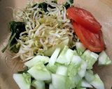 Foto langkah ke 2 dari resep Lotek sayur 😂.
