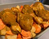 Foto del paso 3 de la receta: Pollo al horno con batatas y patatas