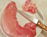 Foto del paso 2 de la receta: Solomillo de Cerdo y Setas con salsa al ajillo