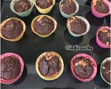 Foto langkah ke 8 dari resep Keto Marble Muffins.