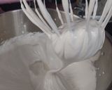 Foto langkah ke 2 dari resep Royal Icing untuk Cookies Hias.