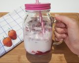 รูปขั้นตอนการทำที่ 4 ของ นมสตรอว์เบอร์รี่เกาหลี Fresh Strawberry Milk 🍓🍓