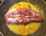 Foto del passaggio 2 della ricetta Filetto di maiale al pepe verde