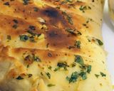A picture of step 6 of Cheesy garlic bread.