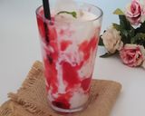 Foto langkah ke 4 dari resep Korean strawberry milk.