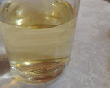 Foto del paso 2 de la receta: Cuartos de pollo en soja y apio al vino