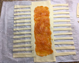 Foto del paso 5 de la receta: Momias trenzadas de hojaldre 🧿🎃