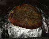 Foto del paso 2 de la receta: Asado de cerdo al horno con papas explotadas