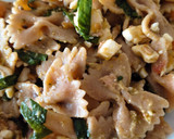 Foto del paso 11 de la receta: Ensalada con pasta farfalle integral, tomates secos, queso feta y más 😉💓