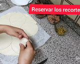 Foto del paso 2 de la receta: Empanada de atún / Con lámina de masa quebrada