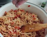 Foto del paso 12 de la receta: Tlayudas de tinga de pollo oaxaqueñas