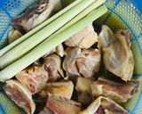 Hình bước làm 1 của món Gà chiên mắm