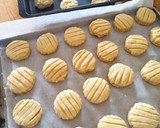 "Békebeli" vajas pogácsa recept fázis 3 fotója