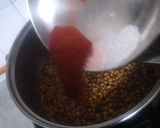 A picture of step 4 of Chilli Oil with Garlic.