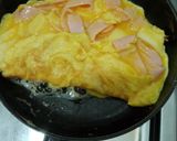 Foto del paso 3 de la receta: Omelette de jamón y queso