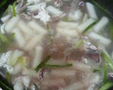 Hình bước làm 3 của món Tokbokki mực kim chi của Mei