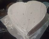 A picture of step 8 of Anniversary chocolate vanila cake.