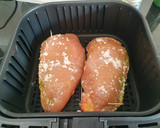 Foto del paso 2 de la receta: Pechugas de pollo rellenas en freidora de aire Cosori