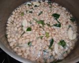 Foto langkah ke 1 dari resep Kacang Bawang Gurih.