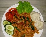 Foto langkah ke 7 dari resep Ifu mie goreng telur 🍝.