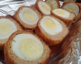 A picture of step 13 of Scotch egg.