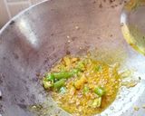 A picture of step 4 of Crispy Arbi masala.