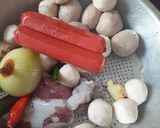 Foto langkah ke 1 dari resep Tom yam bumbu instans.