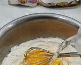 Foto langkah ke 2 dari resep Egg Chicken Roll.