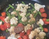 A picture of step 4 of Instant Vegetable Noodle soup.