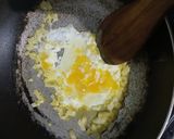 Foto langkah ke 2 dari resep Nasi Goreng Gorengan Sederhana.