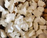 A picture of step 1 of Paneer chikpea salad.
