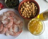 Foto del paso 1 de la receta Garbanzos del cocido con gambas