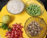 सोया चंग्स पुलाव (Soya Chunks Pulao Recipe In Marathi) रेसिपी स्टेप 1 फोटो 