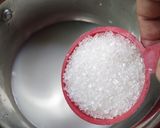 A picture of step 2 of Kesari Suji halwa.