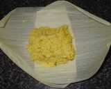 A picture of step 4 of Chilean Humitas.