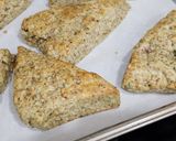 A picture of step 4 of Za'atar scones.