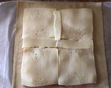 Foto del paso 3 de la receta Empanada tropical 🌴 (piña, jamón braseado y queso)🍍