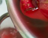 Foto langkah ke 3 dari resep Es Sirup Kulit Buah Naga.