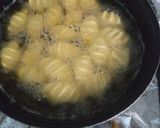 صورة لخطوة 2 من وصفة مقروط المقلاة 😋 نسميوه لمقيرط