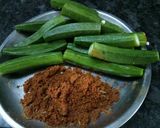 A picture of step 5 of #tiffinbox# masala bharwa bhindi.
