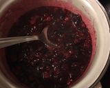 Erdei gyümölcsös, krémsajtos brownie recept fázis 7 fotója