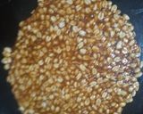 A picture of step 4 of Cashew peanut Chikki.