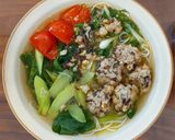 Hình bước làm 6 của món Bún mọc tôm nấu cải làn