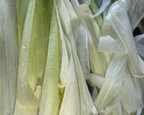 Foto langkah ke 2 dari resep Lemet Jagung.