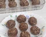 A picture of step 9 of No-Refined-Sugar Dry Fruit Ladoo | Dates & Nuts Energy Bites.