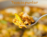 Foto del paso 7 de la receta: Paella de rape, ajos tiernos, espárragos y alcachofas 🥘 🧔‍♂️