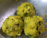 A picture of step 2 of Vitthal vada.