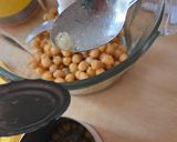 Foto del paso 1 de la receta: Sanguchito de palta al limón 🥑 🍋 en pancito proteico de garbanzos y huevo 🥫sin harina, sin gluten 🥪